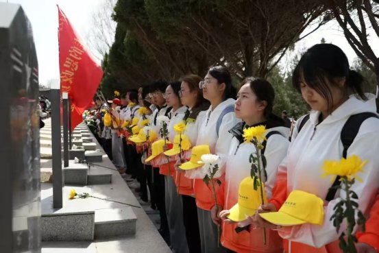 图四